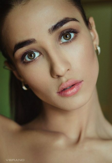 Naakte gelekte OnlyFans-foto van Gembar Svetlana