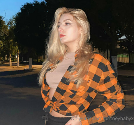 Naakte gelekte OnlyFans-foto van Britneybabyx