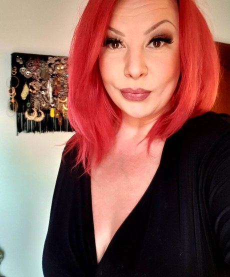 Naakte gelekte OnlyFans-foto van Mingnaaa