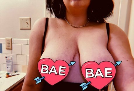 Naakte gelekte OnlyFans-foto van Freevirgobombb