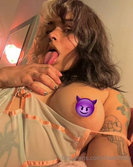 Naakte gelekte OnlyFans-foto van Samlaifu