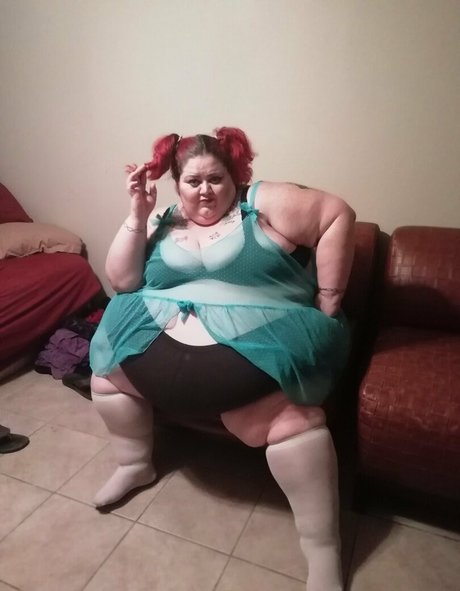 Naakte gelekte OnlyFans-foto van Ssbbwsunshine