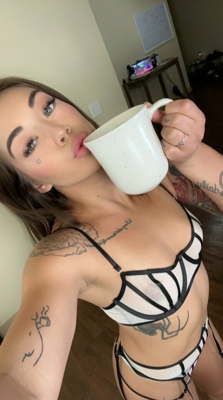 Naakte gelekte OnlyFans-foto van Jazzijessicafree