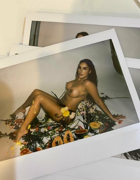 Naakte gelekte OnlyFans-foto van Theferrera