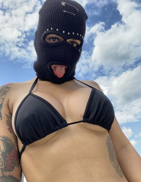 Naakte gelekte OnlyFans-foto van Daphnekroftfree