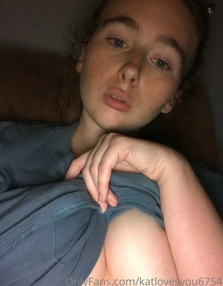 Naakte gelekte OnlyFans-foto van Katlovesyou6754