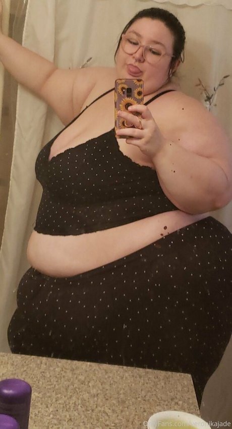 Naakte gelekte OnlyFans-foto van Veronikajade