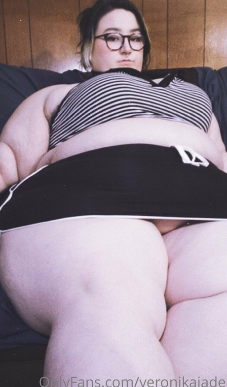 Naakte gelekte OnlyFans-foto van Veronikajade