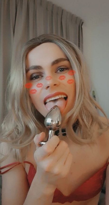 Naakte gelekte OnlyFans-foto van Sissystephaniex