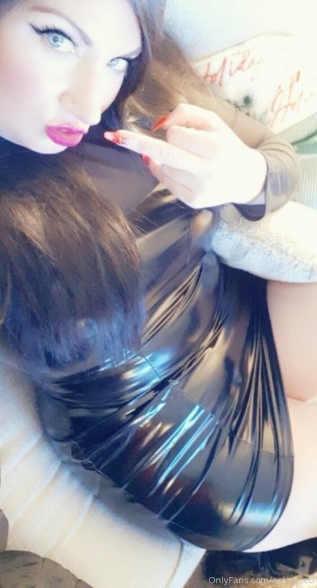 Naakte gelekte OnlyFans-foto van Erotiqued