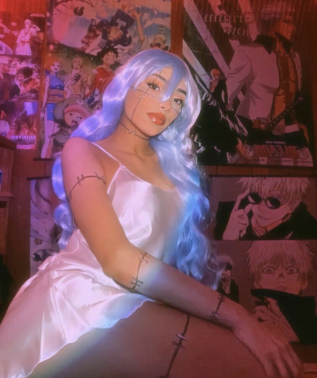 Naakte gelekte OnlyFans-foto van Ariel Stone