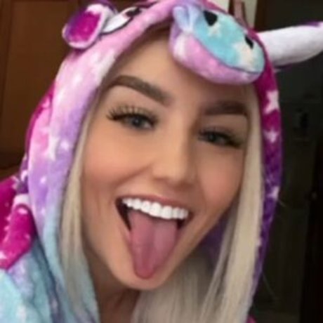 Sharonnikoll07