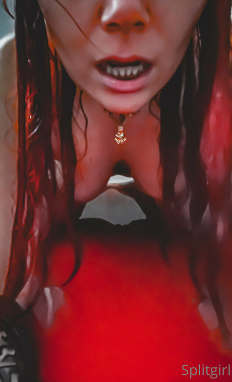 Split.girl
