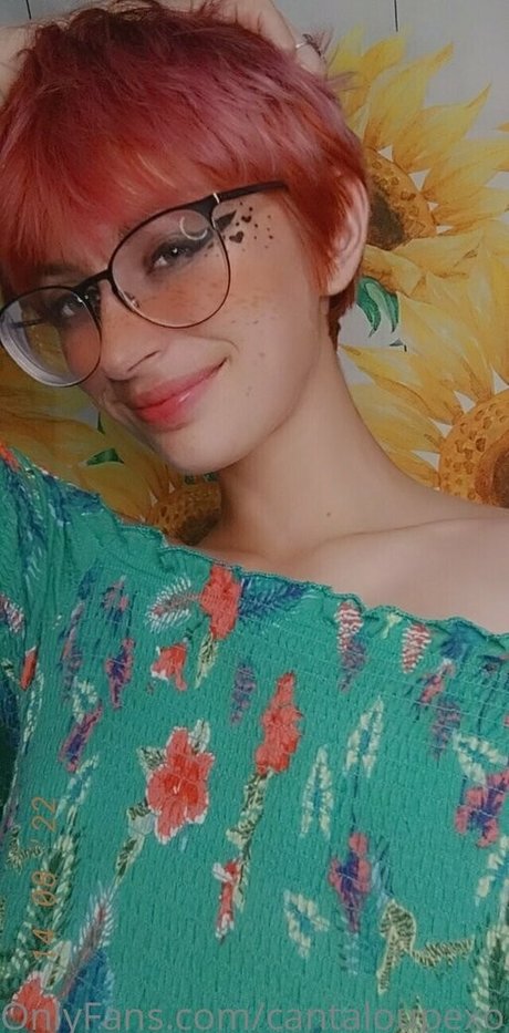 Naakte gelekte OnlyFans-foto van Cantaloupexo