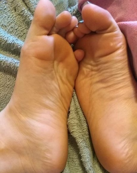 Naakte gelekte OnlyFans-foto van Ferralynriver
