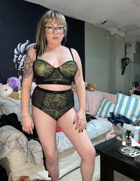 Naakte gelekte OnlyFans-foto van Crystal2086bella