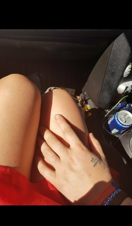 Naakte gelekte OnlyFans-foto van Piperandbearded