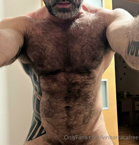 Naakte gelekte OnlyFans-foto van Vinbarracafree