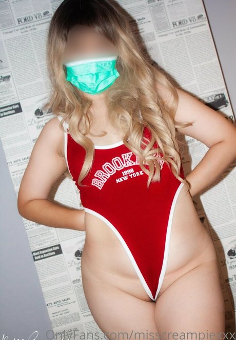 Naakte gelekte OnlyFans-foto van Misscreampiexxx