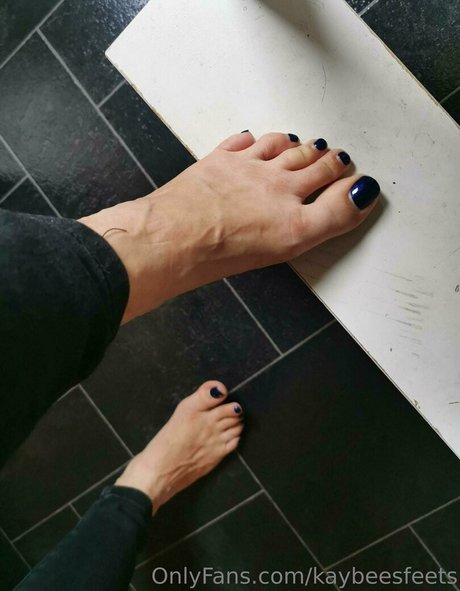 Naakte gelekte OnlyFans-foto van Kaybeesfeets