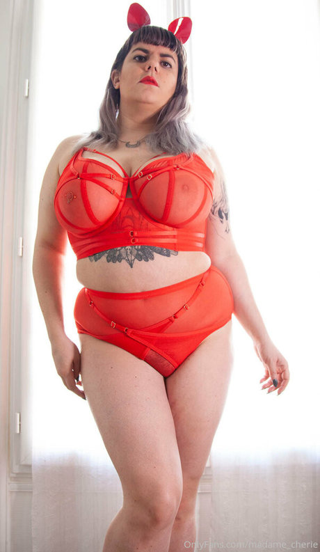 Naakte gelekte OnlyFans-foto van Madamecherie