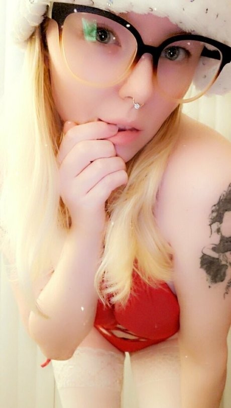 Naakte gelekte OnlyFans-foto van Skyestone9