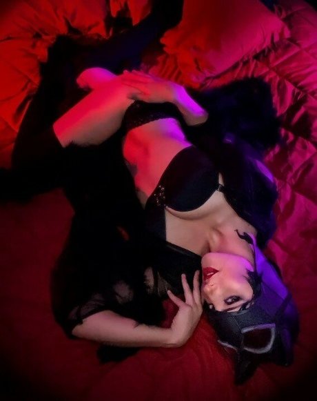 Naakte gelekte OnlyFans-foto van Cassandracosplay
