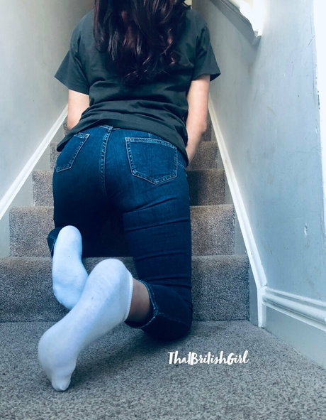 Naakte gelekte OnlyFans-foto van Aaliyah Yasin