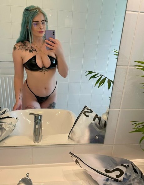 Naakte gelekte OnlyFans-foto van Teaganxoxo