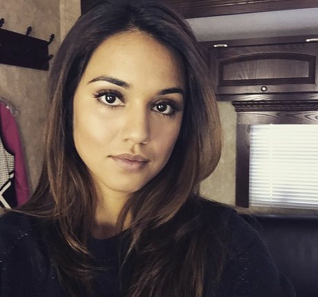 Summer Bishil
