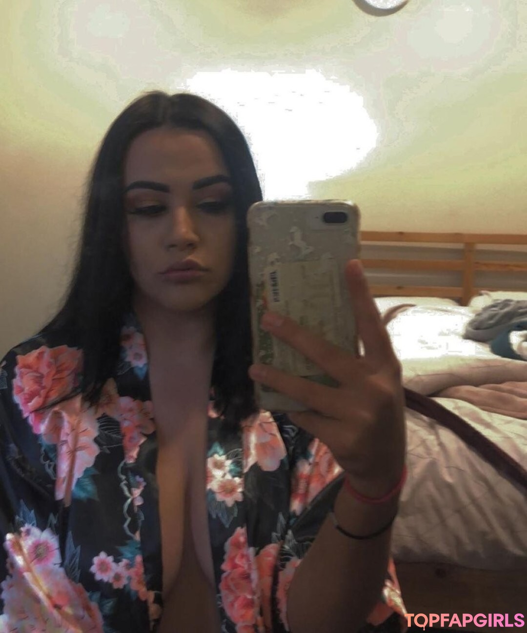 Naakte gelekte OnlyFans-foto van Glitterxkittenx #6 Naakte gelekte OnlyFans-foto van Glitterxkittenx #6