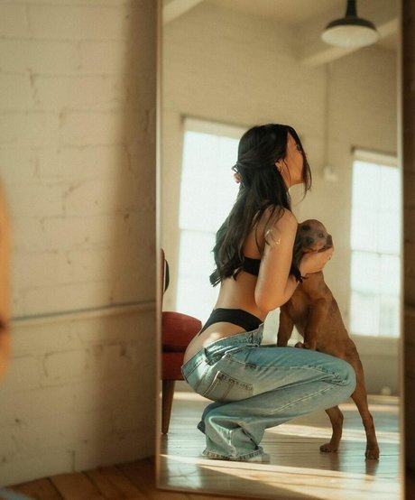 Naakte gelekte OnlyFans-foto van Kaylee Kails