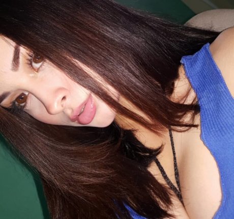 Naakte gelekte OnlyFans-foto van Ivon Gallardo