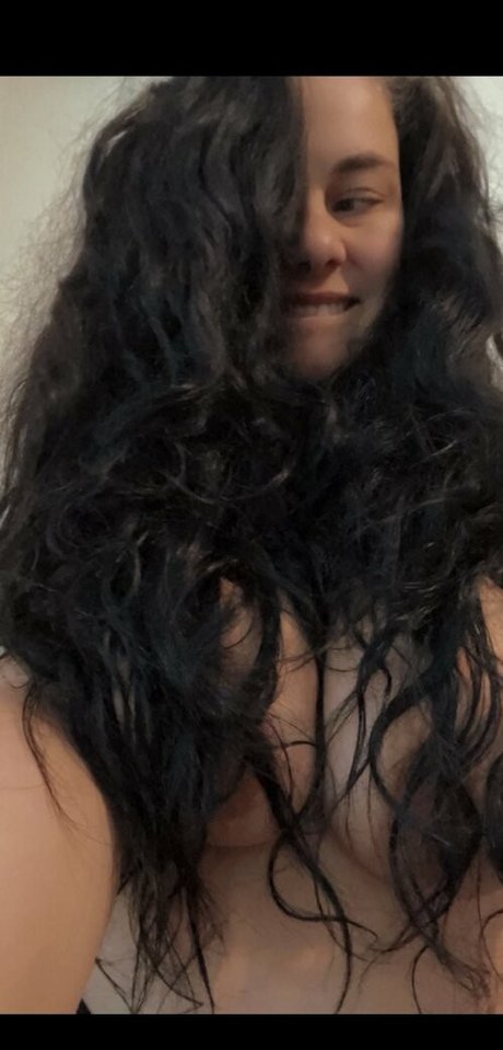 Naakte gelekte OnlyFans-foto van Itsmartha