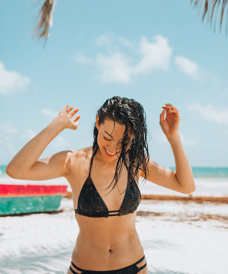 Naakte gelekte OnlyFans-foto van Arden Cho