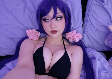 Naakte gelekte OnlyFans-foto van Candlesyo
