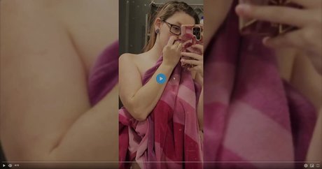 Naakte gelekte OnlyFans-foto van Gabby Swears