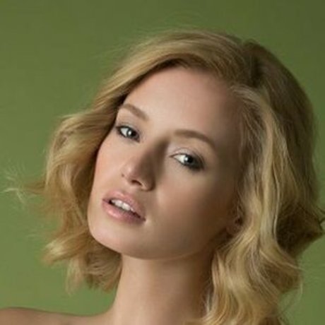 Naakte gelekte OnlyFans-foto van Gabriella Toth