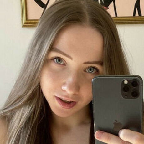 Naakte gelekte OnlyFans-foto van Iravoro