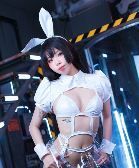 Naakte gelekte OnlyFans-foto van Holosaxual