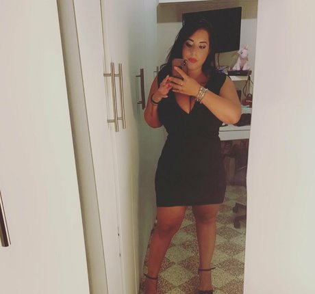 Naakte gelekte OnlyFans-foto van Valeria Vela