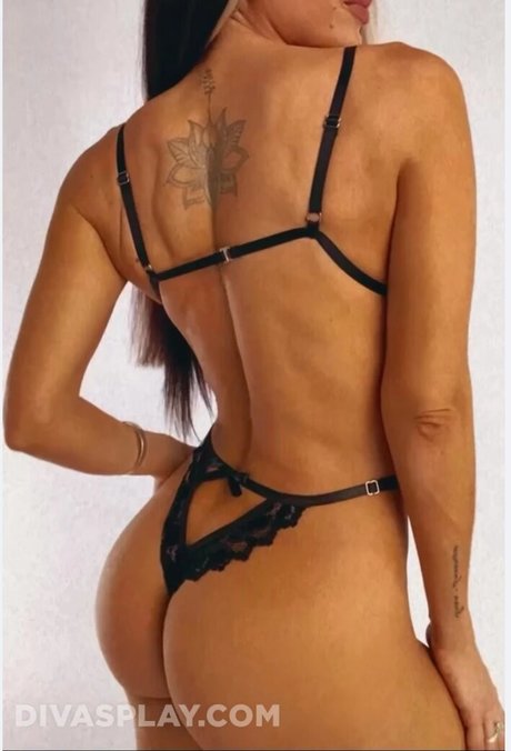 Naakte gelekte OnlyFans-foto van Eunice Folch
