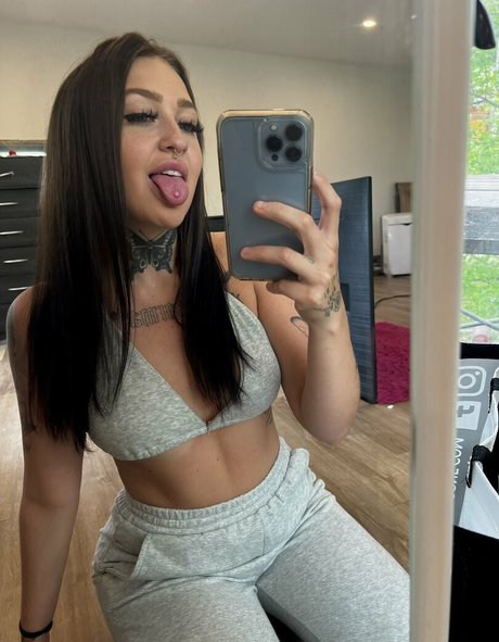 Naakte gelekte OnlyFans-foto van Missduudddyy