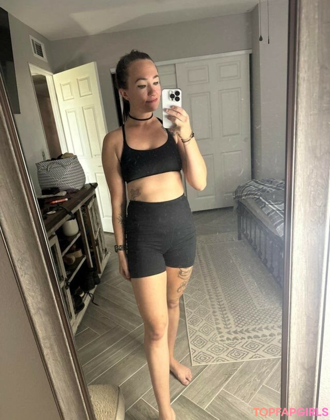 Naakte gelekte OnlyFans-foto van Xxxkhloekarter #26 Naakte gelekte OnlyFans-foto van Xxxkhloekarter #26