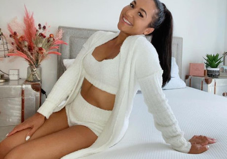 Naakte gelekte OnlyFans-foto van Heather Watson