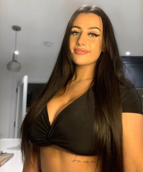 Naakte gelekte OnlyFans-foto van Ciara Lennon