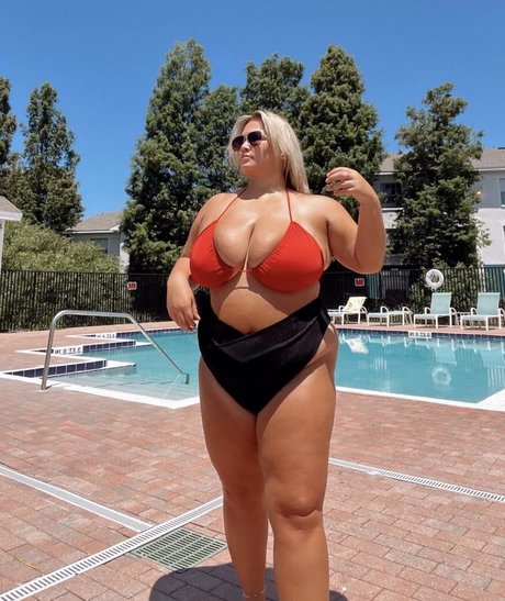 Naakte gelekte OnlyFans-foto van Hayden Buchko
