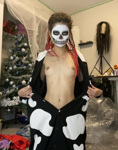 Naakte gelekte OnlyFans-foto van Venus Kitty