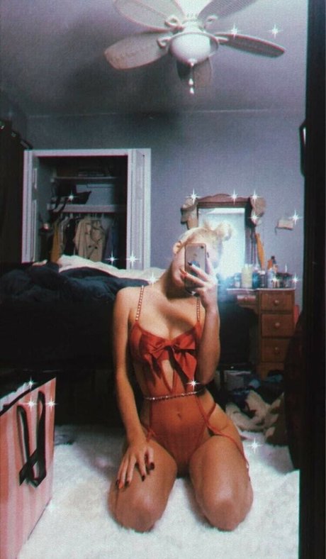 Naakte gelekte OnlyFans-foto van Haymartinn