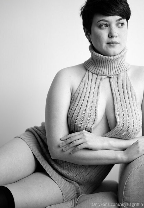 Naakte gelekte OnlyFans-foto van Elysia Griffin Patreon